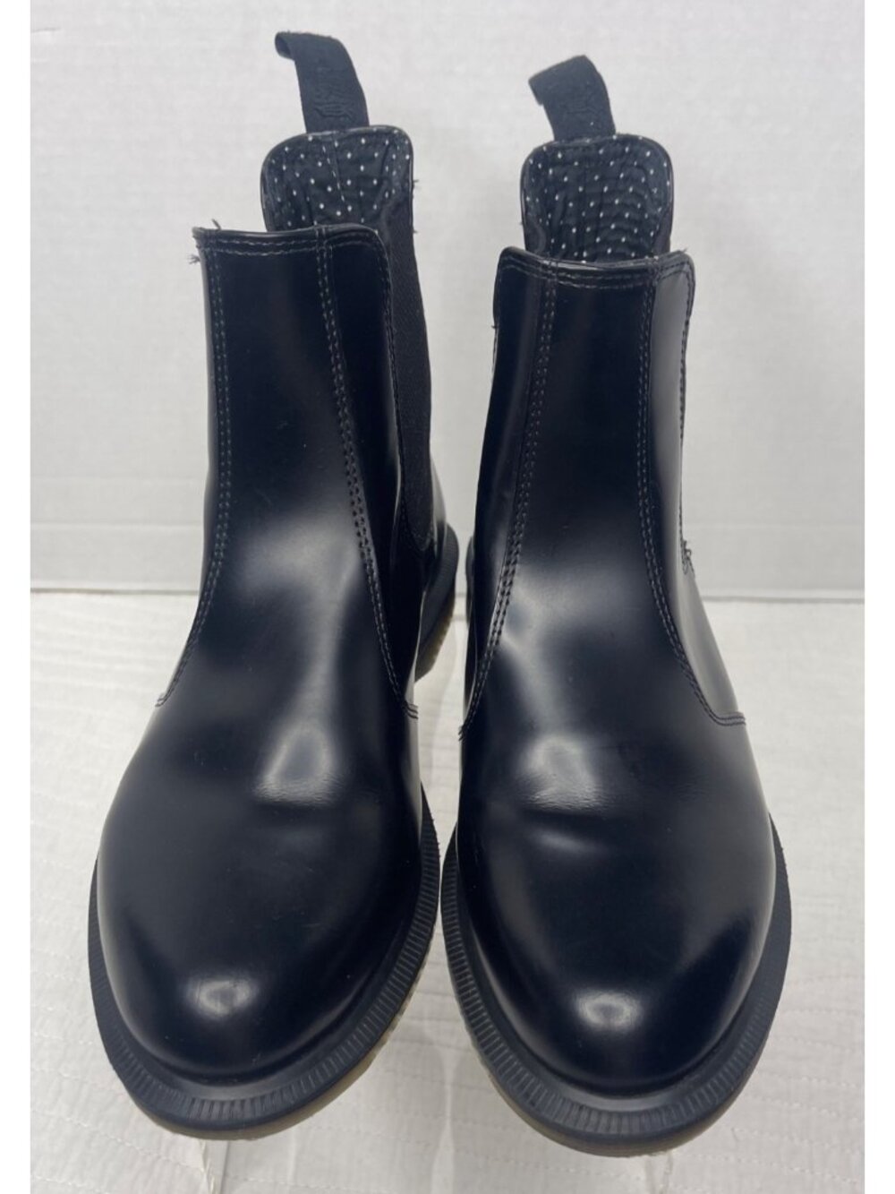 Dr.Martens Flora Black Smooth Leather Chelsea Boots Pull-On SZ 7 Casual - Picture 1 of 12